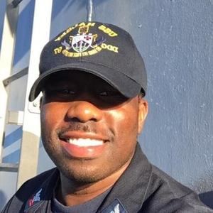 Meet your Posher, Derrick